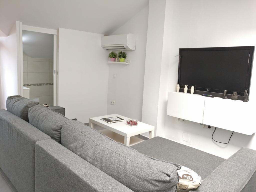 Angosta Del Carmen Appartement Málaga Buitenkant foto